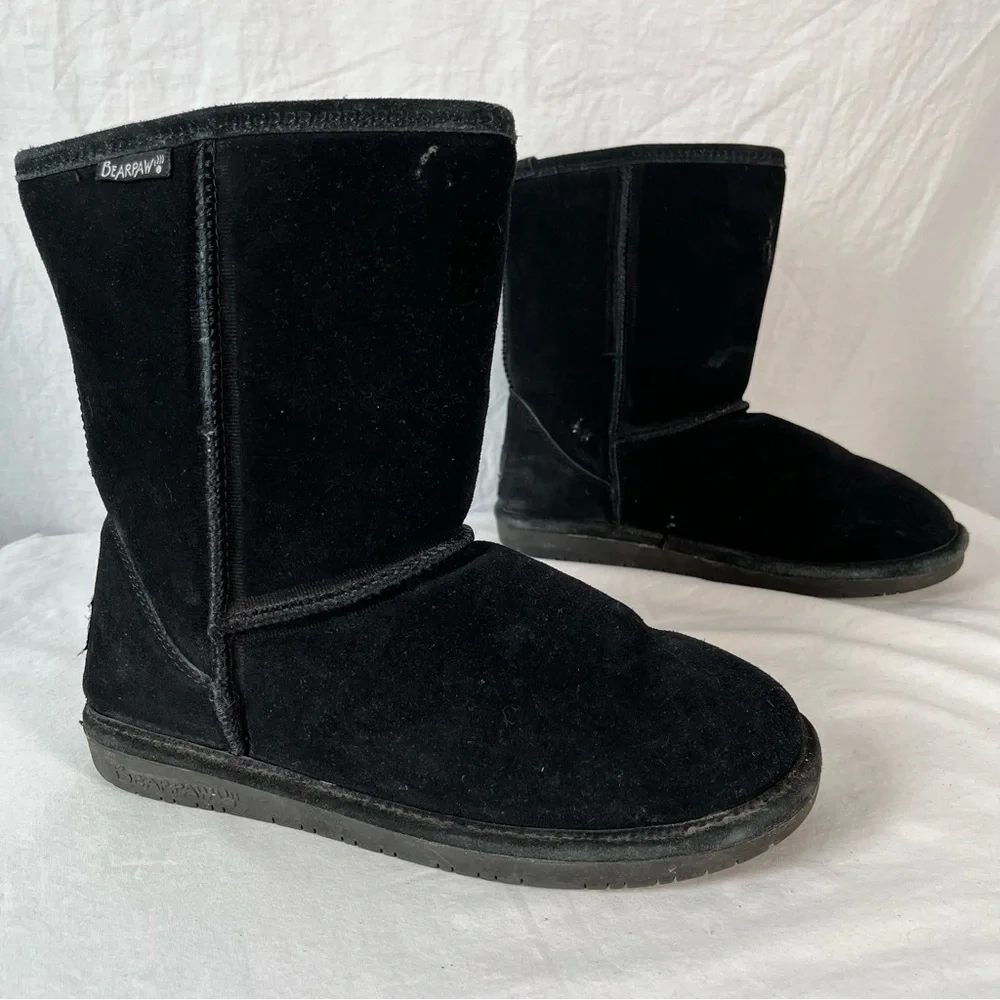 Bearpaw Emma Short Suede Upper Sheepskin Wool Lining Winter Boots Sz 9 Black
